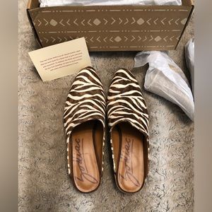 Genuine Calf Hair Mule in Brown Zebra 🦓 - NIB